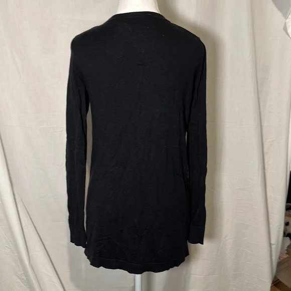 black Old Navy button down cardigan size xs - Picture 2 of 3
